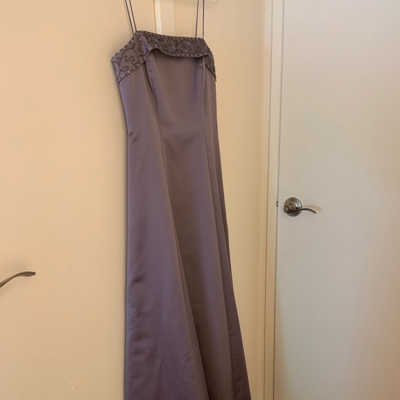 Formal Michaelangelo Gown in Lilac - Picture 3 of 7